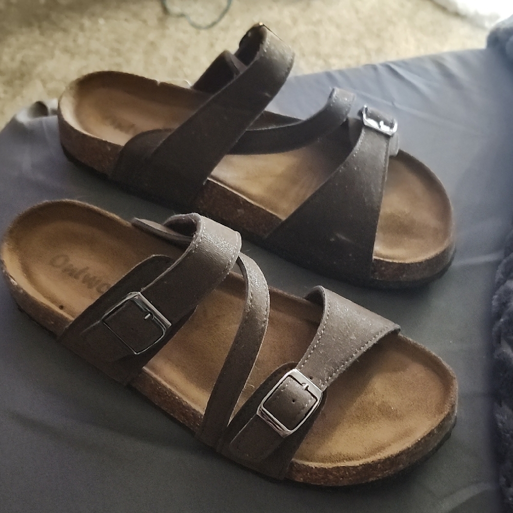 Outwoods Brown Sandals with Buckle Straps